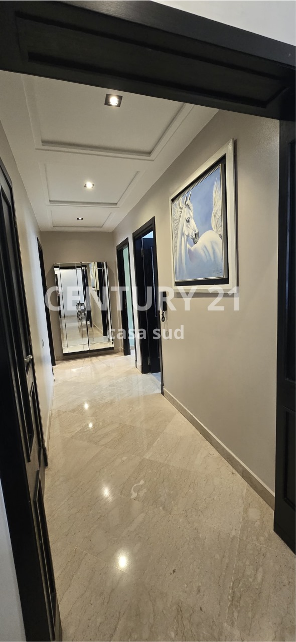 Bel appartement à la location à Californie