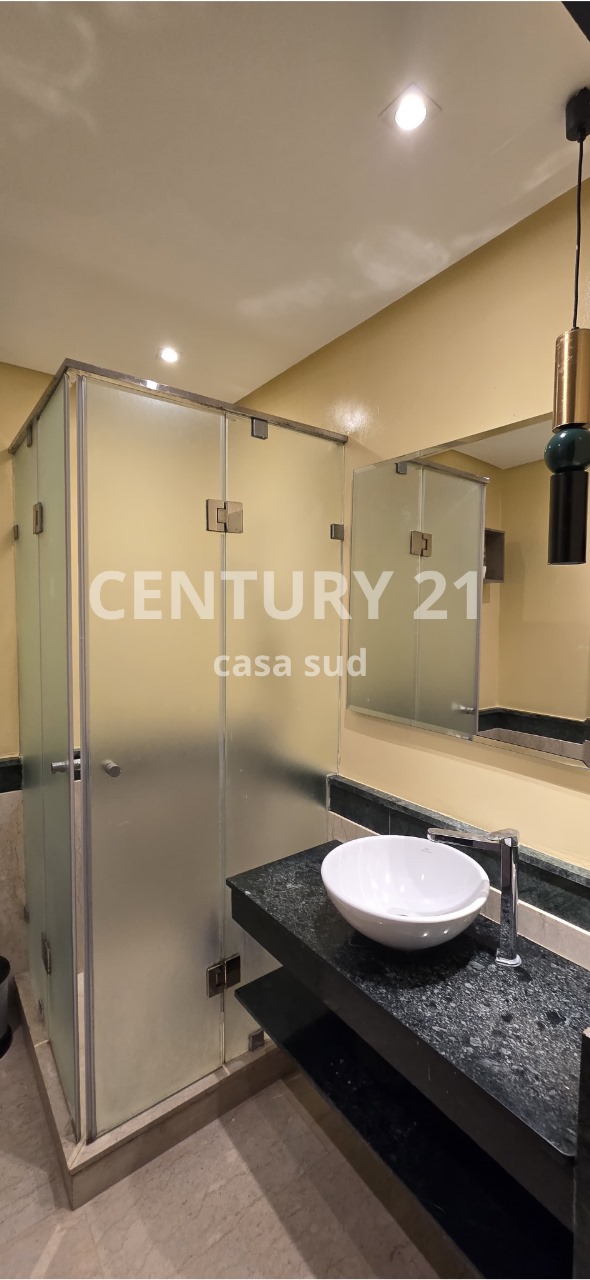 Bel appartement à la location à Californie
