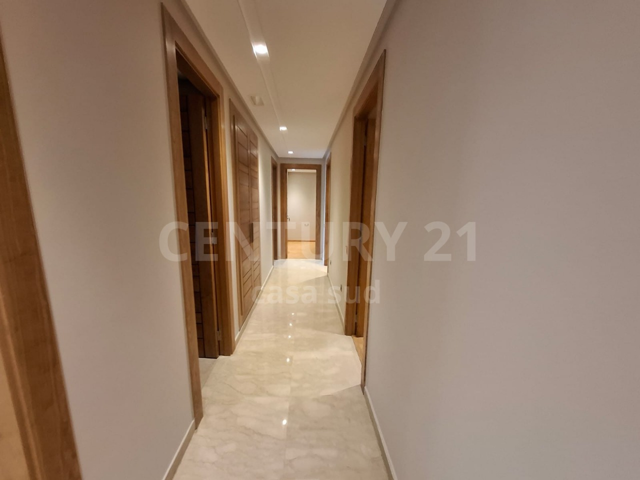 Bel appartement sans vis à vis à la location à Bouskoura Ville Verte