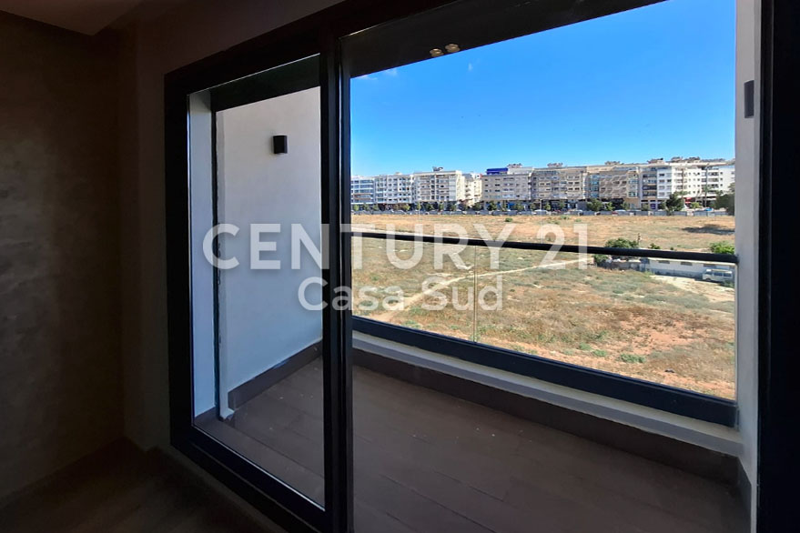 À louer – Superbe appartement 3 chambres sans vis-à-vis dans résidence sécurisée – 140 m²