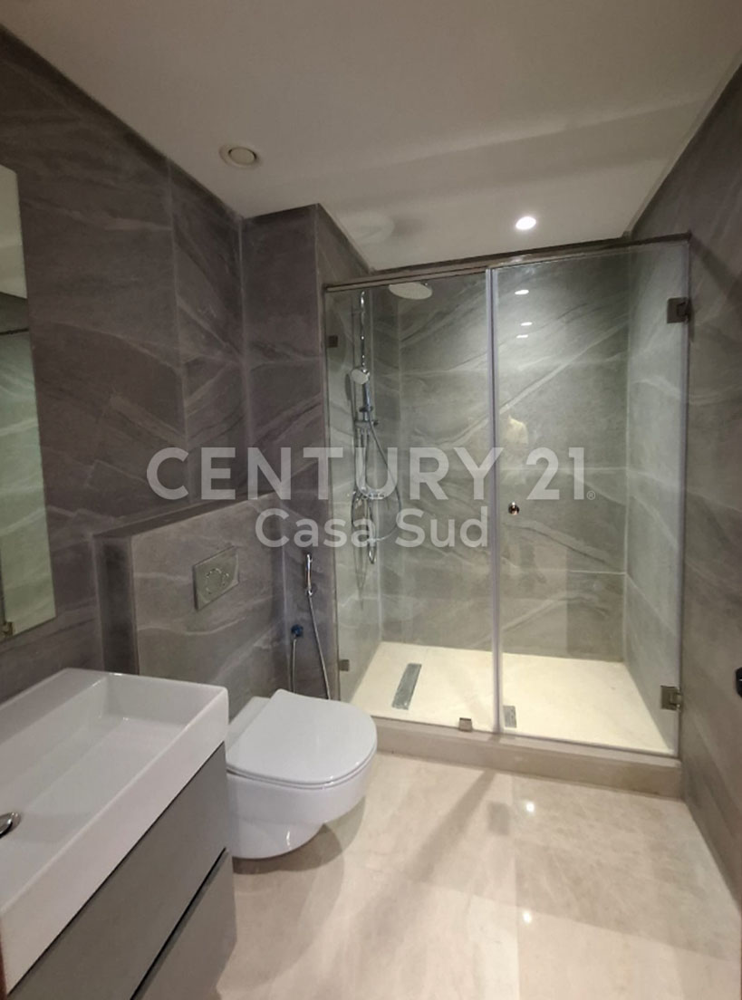 À louer – Superbe appartement 3 chambres sans vis-à-vis dans résidence sécurisée – 140 m²